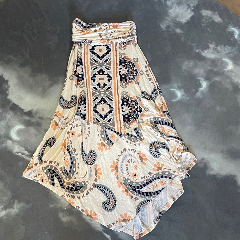 Mauve Cream High-Low Paisley Skirt with Navy & Peach Accents